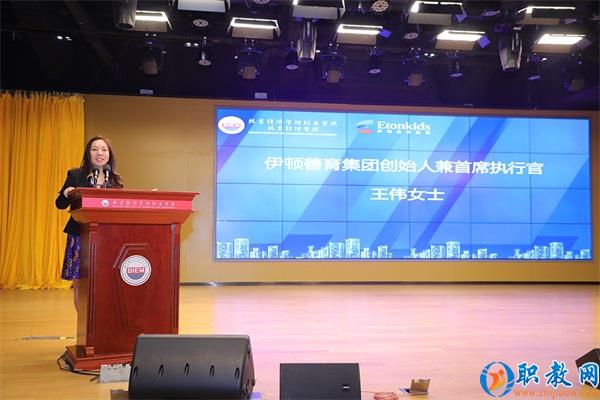 6b54b5529f7e4af2874d308847cc4b2f 6b54b5529f7e4af2874d308847cc4b2f